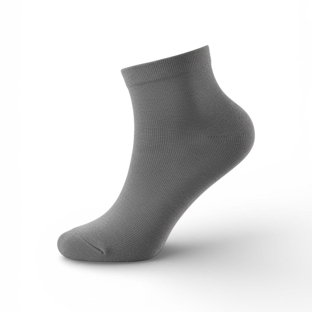 Quarter Length Plain Grey Socks 40-45 (MM 6000 5)